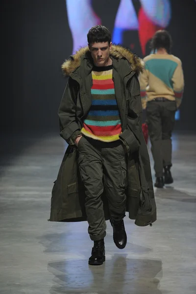 Look 72